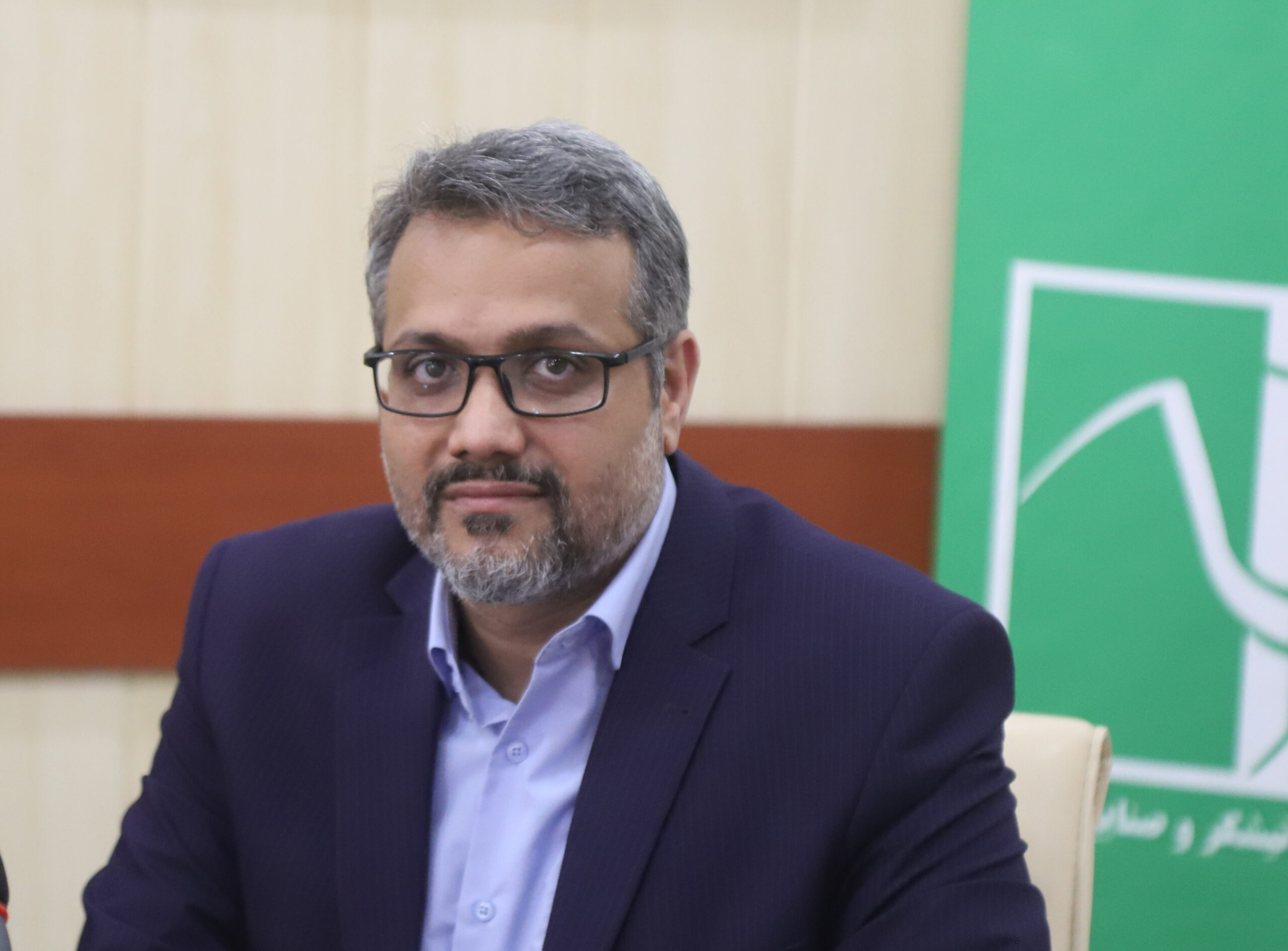 دکتر مقداد محمودی